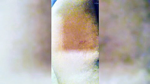 Hairy Arab girl smacks her big ass in amateur video