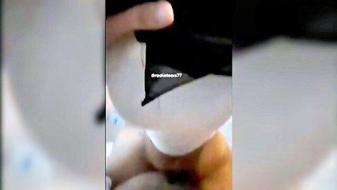 Viral Malay girl exposing pale breasts in amateur close-up