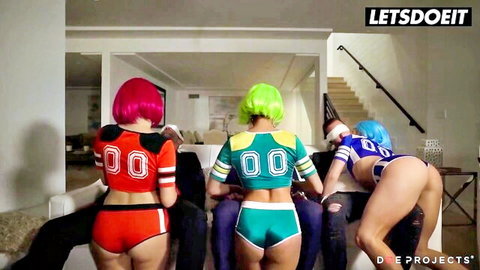 Abella Danger, Vicki Chase, Valentina Nappi in sexy cheerleader outfits bending over