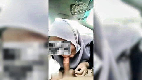 Malay wife giving blowjob in car to avoid home sex