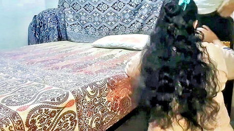 Desi mom RedQueenRQ with long hair in homemade bedroom tease