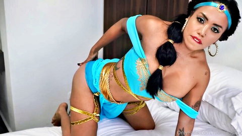 Luna Bella in sexy Jasmine cosplay, curvy Latina posing provocatively