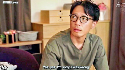 Rena Fukiishi in JAV: Apologetic Japanese man in green shirt confessing cheating affair