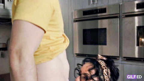 Rita Daniels mature with huge tits gives nephew oral in kitchen
