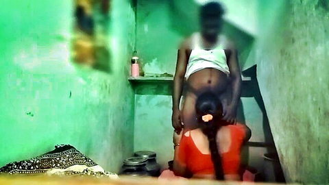 Tamil pregnant aunty cheating with lover in bathroom doggy style