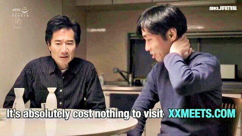 Japanese MIL and son-in-law in tense kitchen chat, JAV decensored scene
