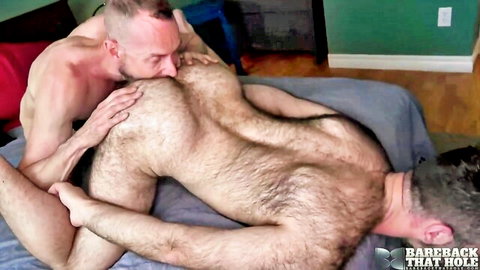 Horny Ducky takes River Redwood's hungry shaft bareback