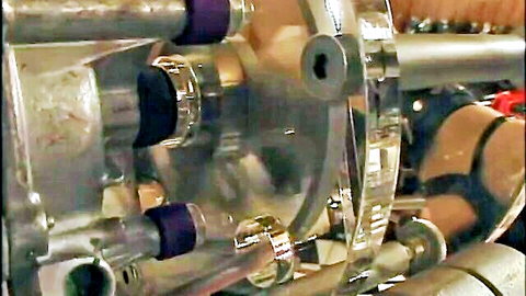 Close-up of intricate BDSM mechanical device in Sadistische BDSM-Wunsche Episode 5
