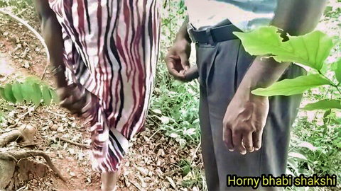Man gropes horny Indian bhabhi Shakshi's hip outdoors in striped saree