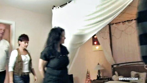 Mature German swinger couples in amateur foursome bedroom tease