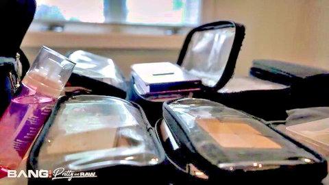 Stella Luxx's freckled redhead beauty prep with makeup essentials