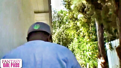 Lisa Ann awaits BBC stud approaching door in interracial hookup