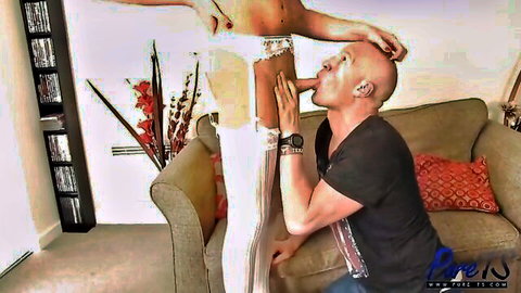 Red Vex big butt rimmed by bald stud in TS euro action