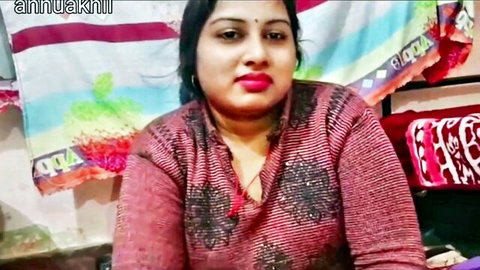 Desi stepmom Annu Akhil teases in POV, curvy Indian beauty