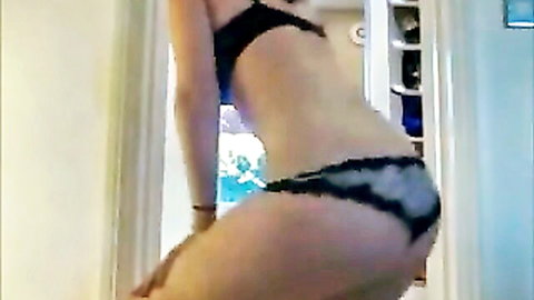 Slim alluring webcam babe in black lingerie striptease