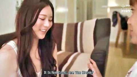 JAV star Miu smiles in white top, inviting stayover after missing last train