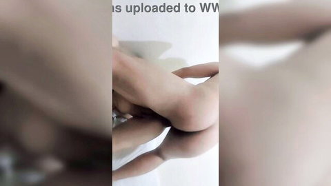 Houdahero Arab model nude from behind, teasing ass view solo