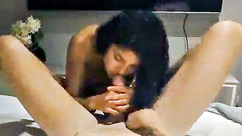 Tublancopapi cute Colombian Latina big ass receives oral from skinny blonde