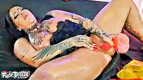 Busty tattooed Ashley CumStar spread legs with vaginal fisting in extreme fetish scene