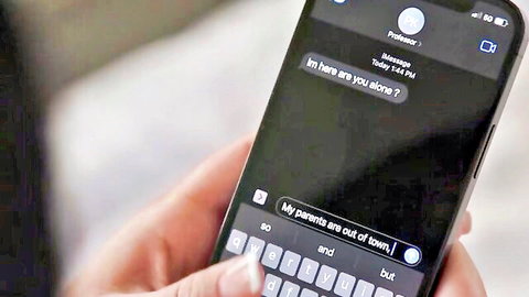 Cheerleader texts about being home alone with parents out of town