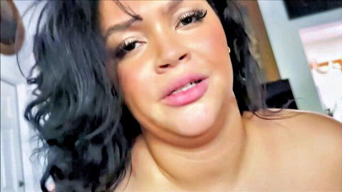 Busty Ashlyn Peaks seduces with secret massager in stepsis tease