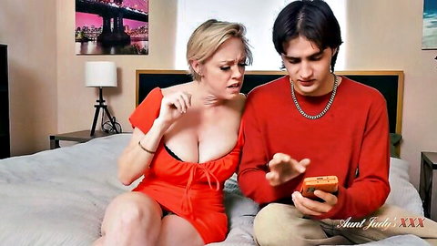 Dee Williams in red dress seeks stepson tech help, discovers her nudes on phone