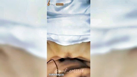 Viral hijab jilbab woman in explicit close-up pussy exposure
