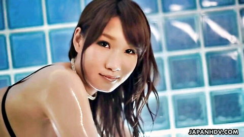 Mikuni Maisaki wet topless Japanese beauty smiling seductively