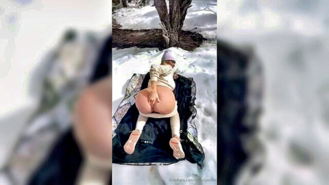 Joslyn James big ass exposed in snow, outdoor solo tease