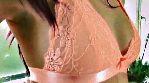Aussie nudist teen in pink lace bra showing cleavage
