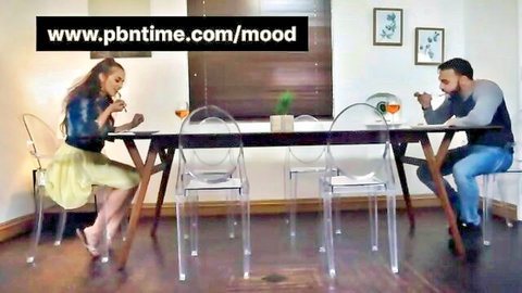 Big boobs Desi Bhabhi in skirt seducing man at table