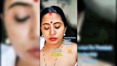 Nila Nambiar seductive close-up in saree, deep cleavage tease