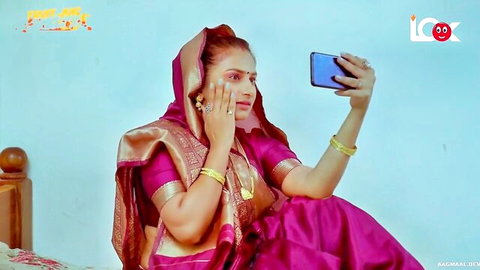 Naughty Indian MILF in pink saree taking emotional selfie