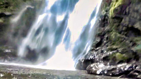 Tera Patrick tropical waterfall paradise in Teradise Island 2 (2008)