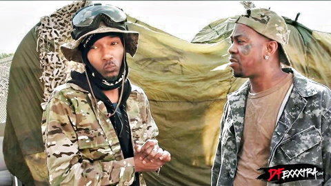 Kitana Montana thanks black soldiers in camo uniforms for service