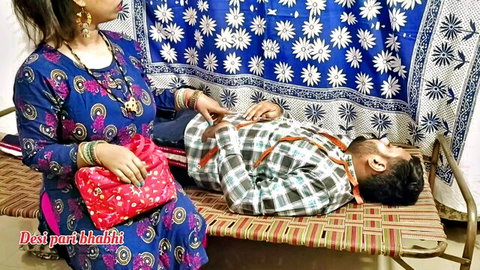 Hot Indian bhabhi seducing tailor on bed in traditional dress