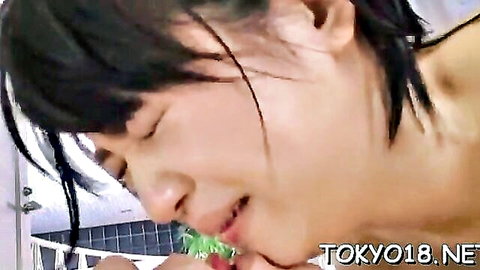Erina Nagasawa deepthroating in intense JAV oral scene