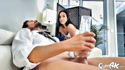 Jazmin Luv catches stepdad using Fleshlight in steamy Cum4K scene
