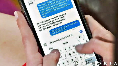Snapchat sexting screenshot of hands typing dirty chat about threesome sex and sucking cock