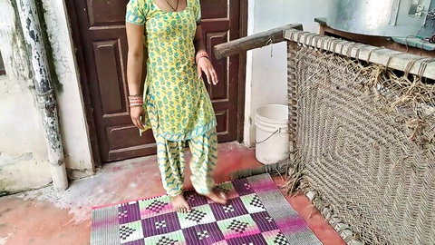 Desi neighbor wife in yellow salwar kameez teases for hot BJ action