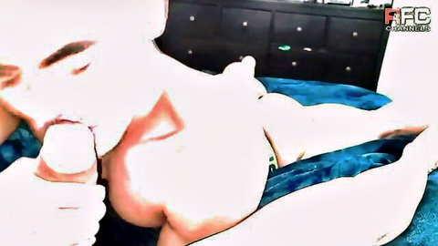 Muscular man with juicy ass gets mighty dick sucked in steamy scene