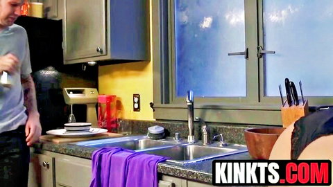 Aubrey Kate's big ass teased in kitchen by Will Havoc, Phoenix Marie threesome