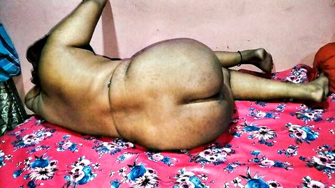 Mst Srite's thick Indian PAWG ass exposed in doggie style nude pose