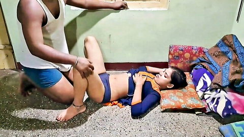 Indian teen screams in first anal pounding by man lifting her leg