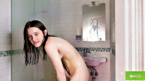 Mia_g_ wet naked bending over showing big tits and pussy on Chaturbate