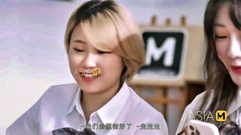 Asian schoolgirls in uniform smiling in class, huge tits Chinese student tease