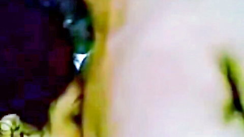 Desi Indian babe eagerly sucking lollicock and kissing passionately