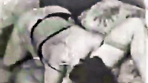 Vintage amateur lesbian 69 with ass play and massage
