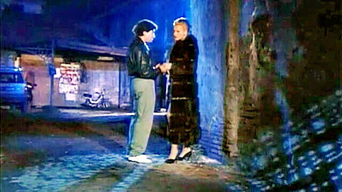 Deborah Wells in romantic alleyway moment, Roma Connection Italian classic