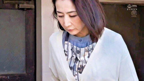 Rei Seto as nagging Japanese housewife in JAV irrumatio scene